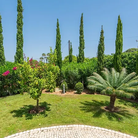 Villa Fonte Santa *