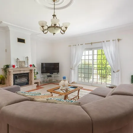 Fonte Santa Villa Quarteira