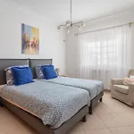 Fonte Santa Villa *